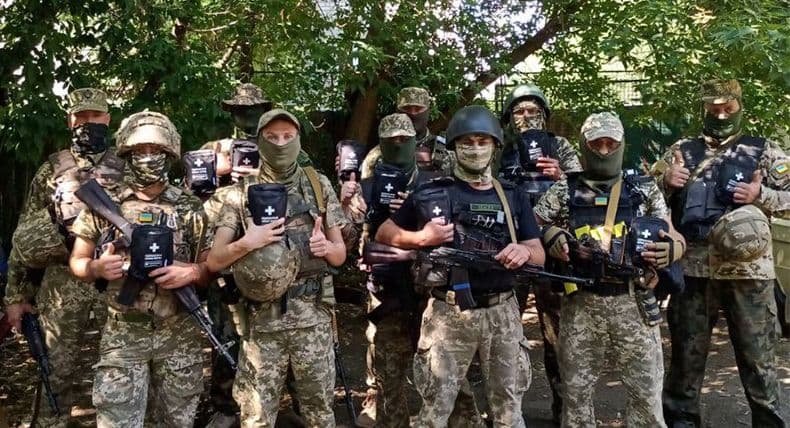 Передача 55 аптечок IFAK військовим