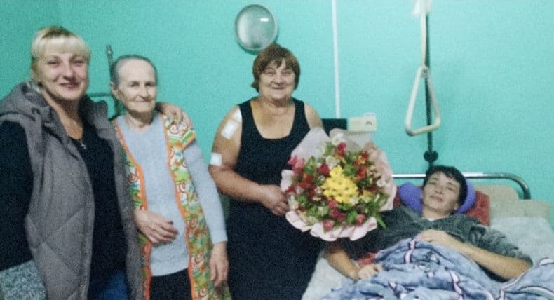 Галина Давиденко, як і тисячі українців, отримала поранення під час повітряного обстрілу рф. Її історія про страх, біль і пережиту ніч