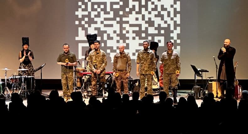 The DakhaBrakha band supported Ukrainian defenders