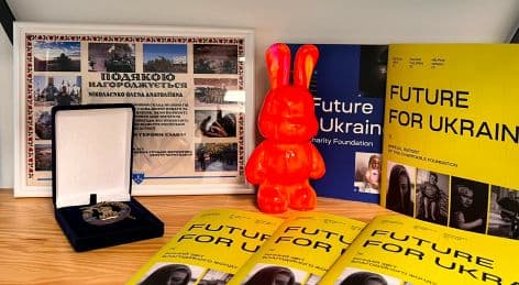 Фонд Future for Ukraine отримав нагороду від 101-ї ОБрО ГШ