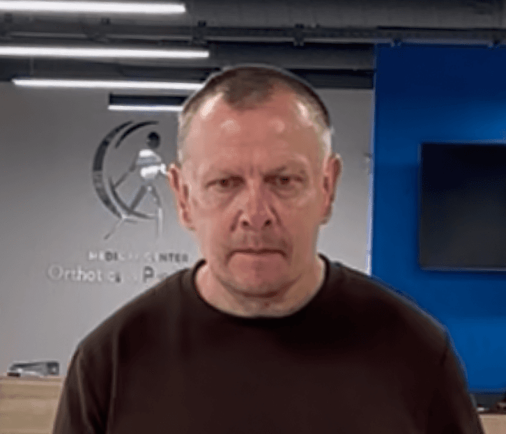 Олександр, 49 років
